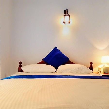 The Tourist Balcony Negombo Exterior foto