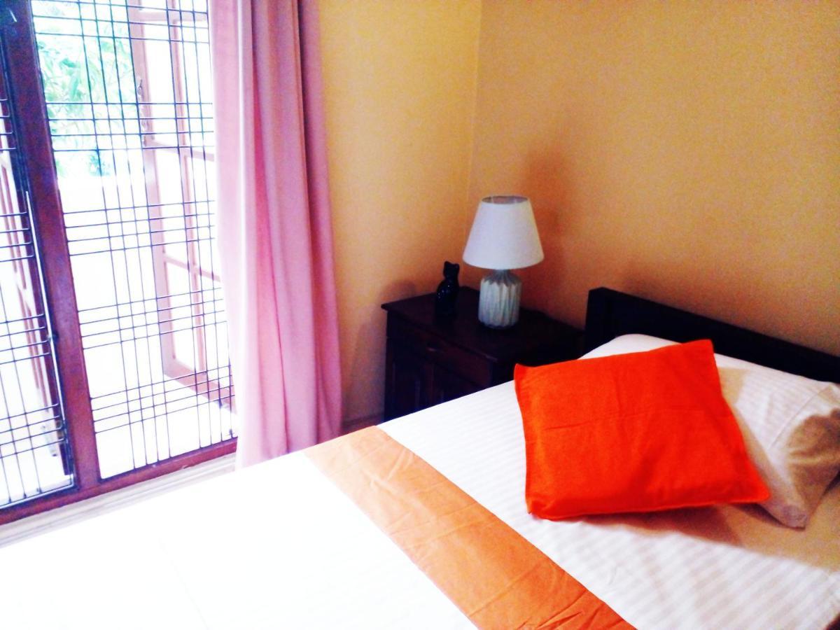 The Tourist Balcony Negombo Exterior foto